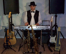 Load image into Gallery viewer, Valentine's Day 4 Course Prix Fixe