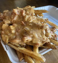 Load image into Gallery viewer, butter-chicken-poutine