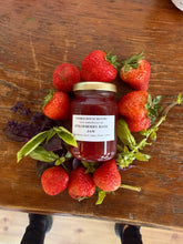 Load image into Gallery viewer, Strawberry Basil Small
